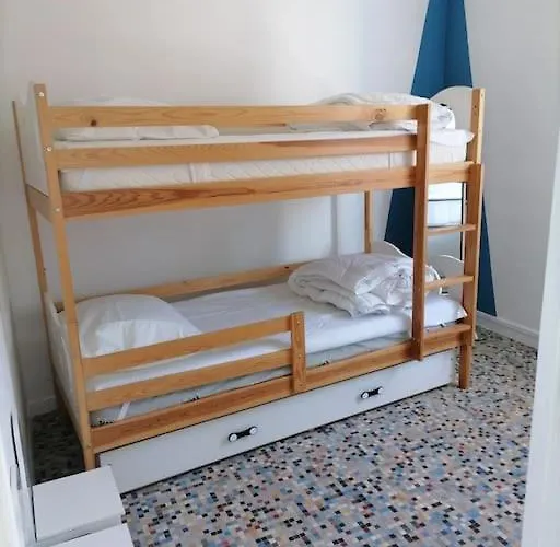 Maison De Pecheur Cour Privee En Centre Feriehus Saint Gilles Croix de vie