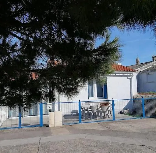 Maison De Pecheur Cour Privee En Centre Feriehus Saint Gilles Croix de vie